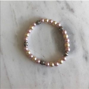 Pink/cream faux pearl bracelet w/ silver accents